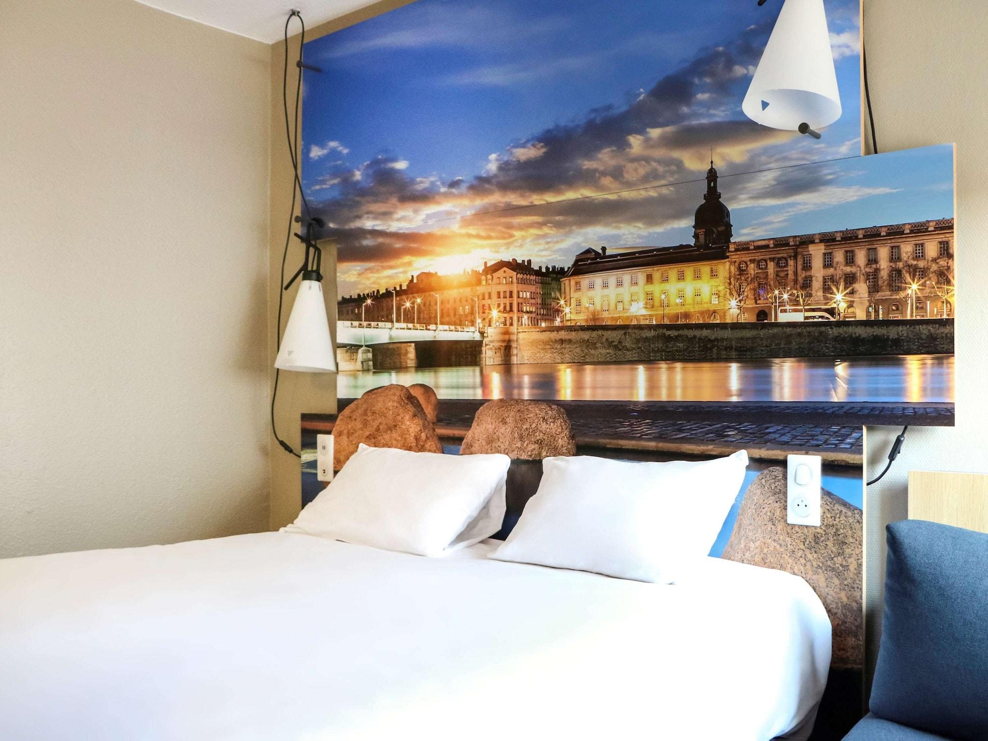 ibis Lyon Gerland Merieux Exterior foto