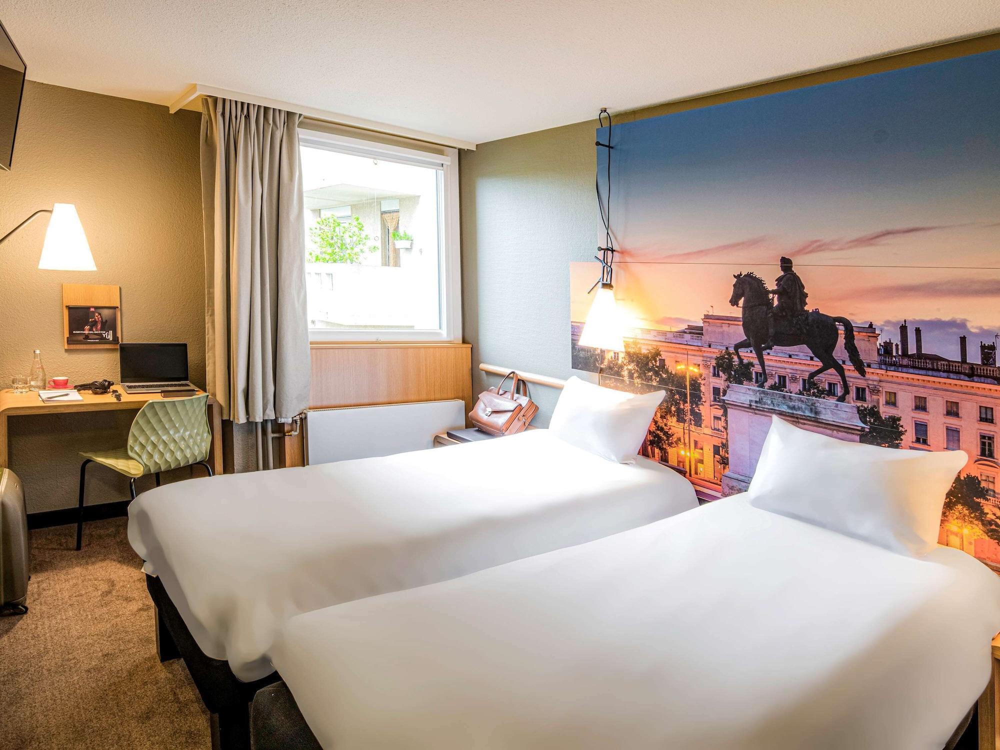 ibis Lyon Gerland Merieux Exterior foto